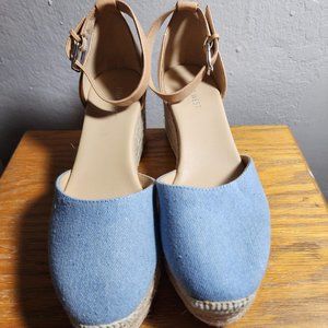 ***NEVER WORN***  Nine West Ariela Women's Espadrille Wedge Sandals Size 7 1/2